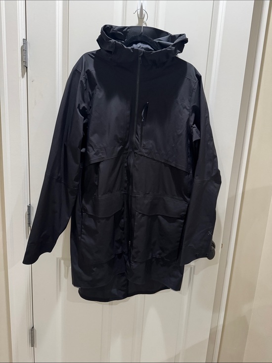 lululemon athletica Jackets & Blazers - Lululemon Rain Rebel Waterproof Jacket